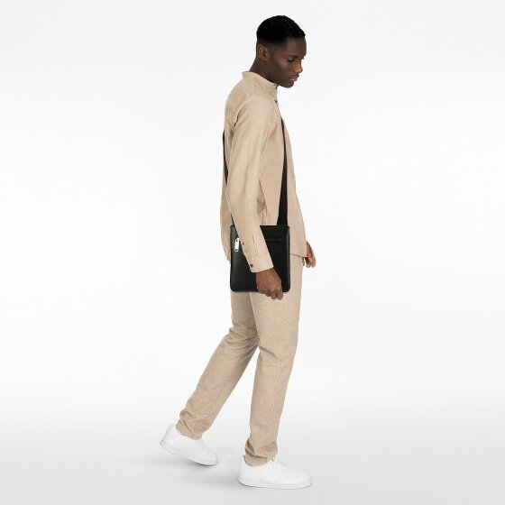 Boss Daxter Umhängetasche Leder 21 cm