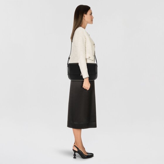 Patrizia Pepe Essential Fly Schultertasche Leder 31 cm