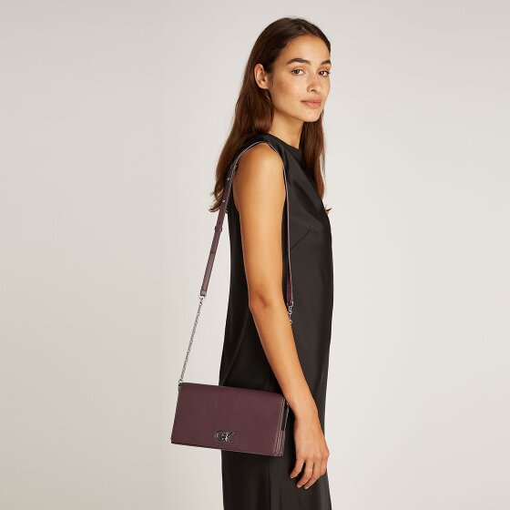Calvin Klein Re-Lock Umhängetasche 24 cm Calvin Klein Re-Lock Umhängetasche 24 cm