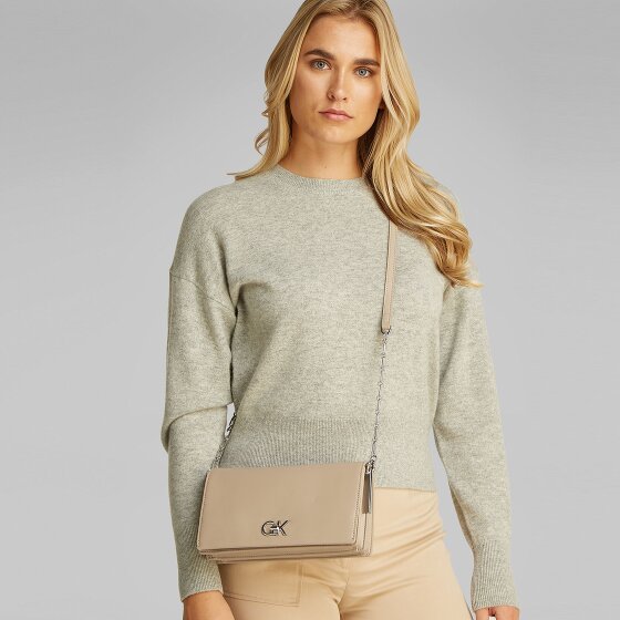 Calvin Klein Re-Lock Umhängetasche 24 cm Calvin Klein Re-Lock Umhängetasche 24 cm