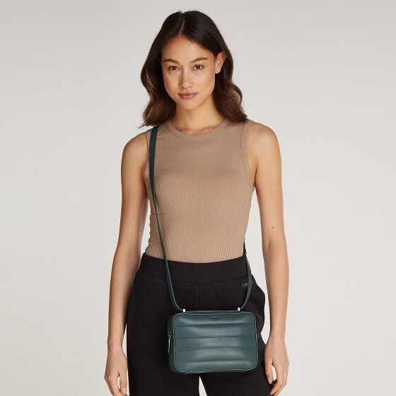 Calvin Klein Line Quilt Umhängetasche 22 cm