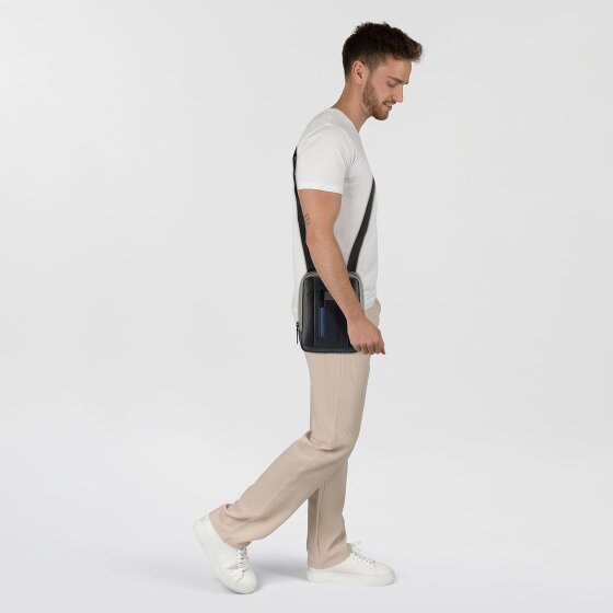 Piquadro Urban Umhängetasche Leder 17 cm