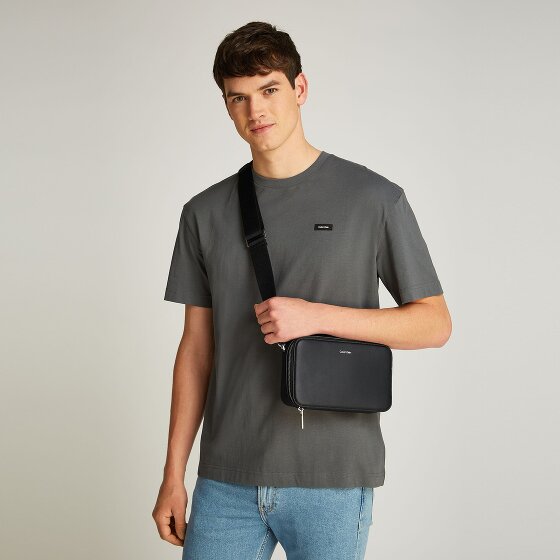 Calvin Klein CK Sleek Umhängetasche 23 cm