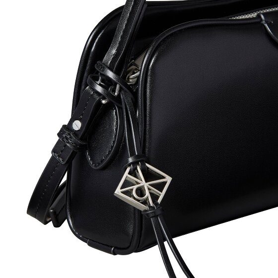 Calvin Klein Embossed Schultertasche 24.5 cm