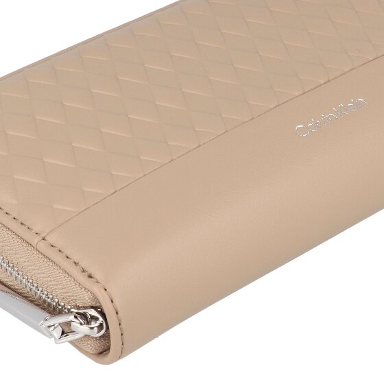 Calvin Klein Mini Quilt Geldbörse 19 cm Calvin Klein Mini Quilt Geldbörse 19 cm