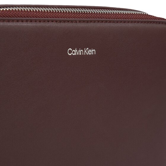Calvin Klein Sleek Umhängetasche 23 cm