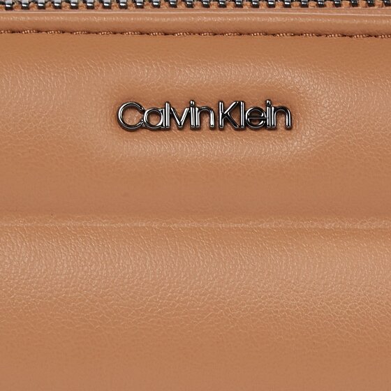 Calvin Klein Line Quilt Handtasche 19.5 cm Calvin Klein Line Quilt Handtasche 19.5 cm