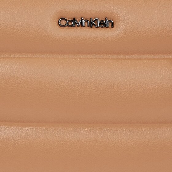 Calvin Klein Line Quilt Umhängetasche 22 cm Calvin Klein Line Quilt Umhängetasche 22 cm