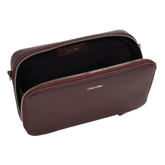 Calvin Klein Sleek Umhängetasche 23 cm