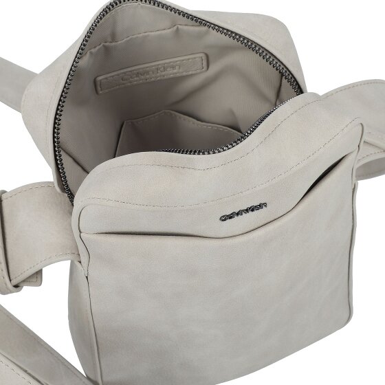 Calvin Klein CK Refined Mini Bag Umhängetasche 17 cm Calvin Klein CK Refined Mini Bag Umhängetasche 17 cm